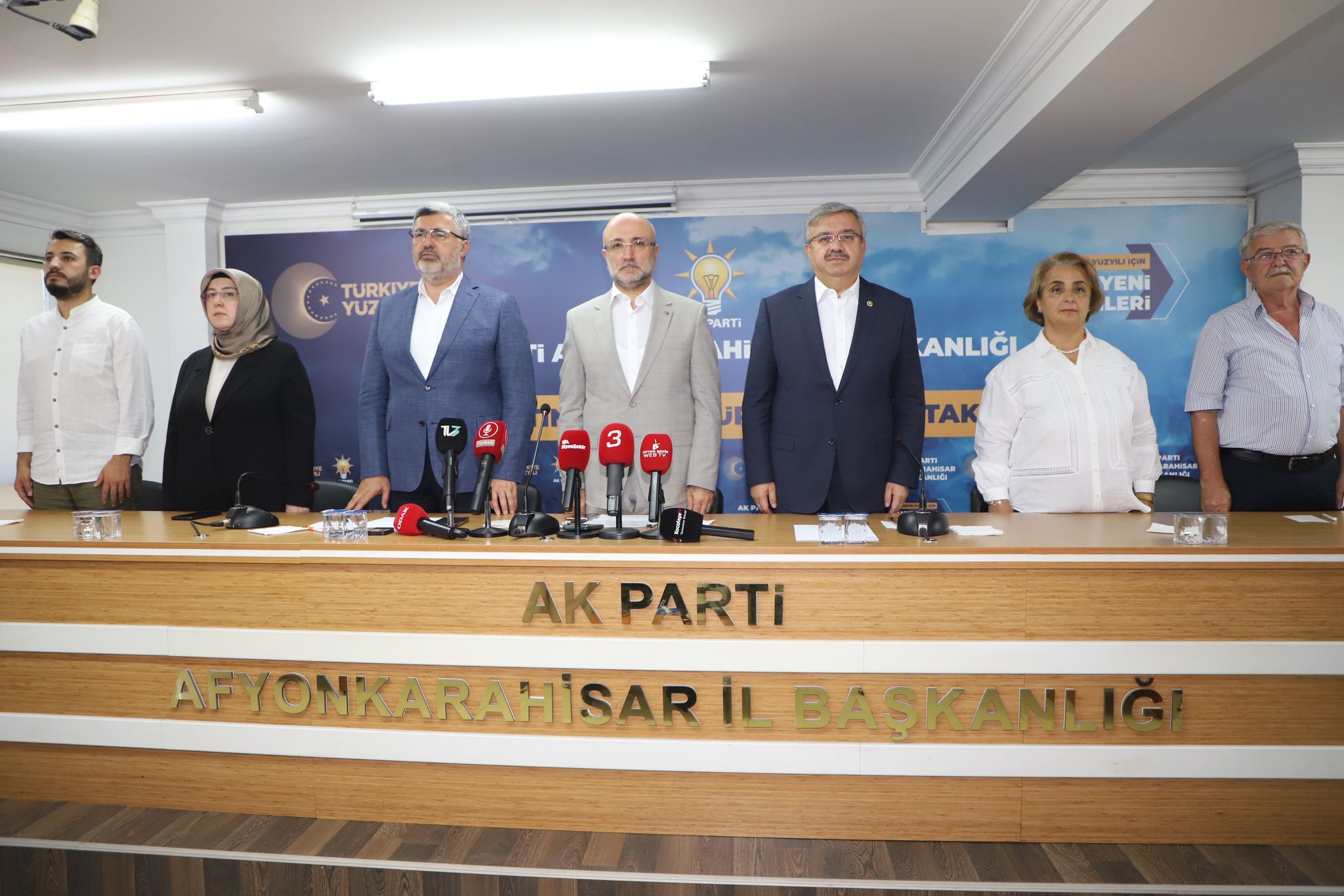   “AK Parti ötekileştirmeyen bir çatıdır” 